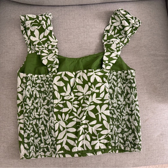 Abercrombie crop top, NWT, size small Green Leaf Print Women's Top - Picture 2 of 3